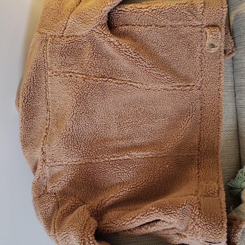 Uggs - Picture 4 of 6